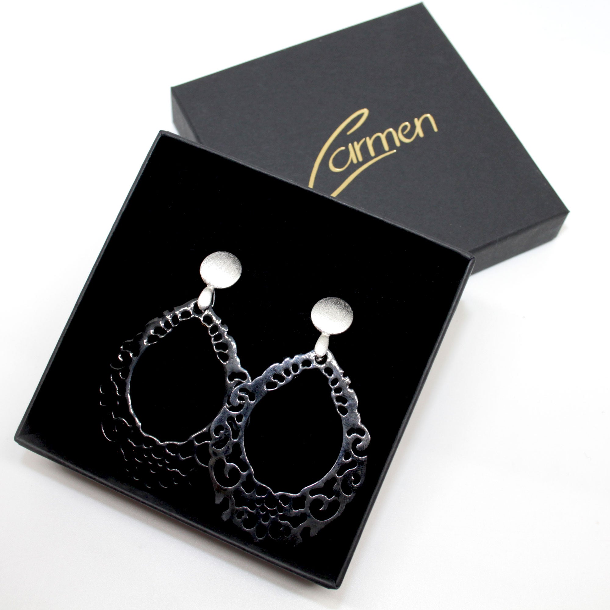 Hornohrring Blumentropfen Schwarz