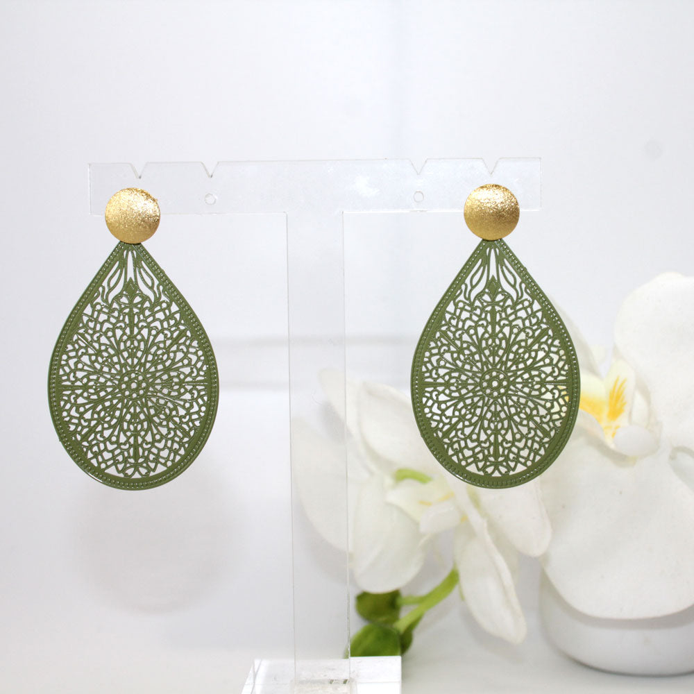Cora Olivegrün Ohrring
