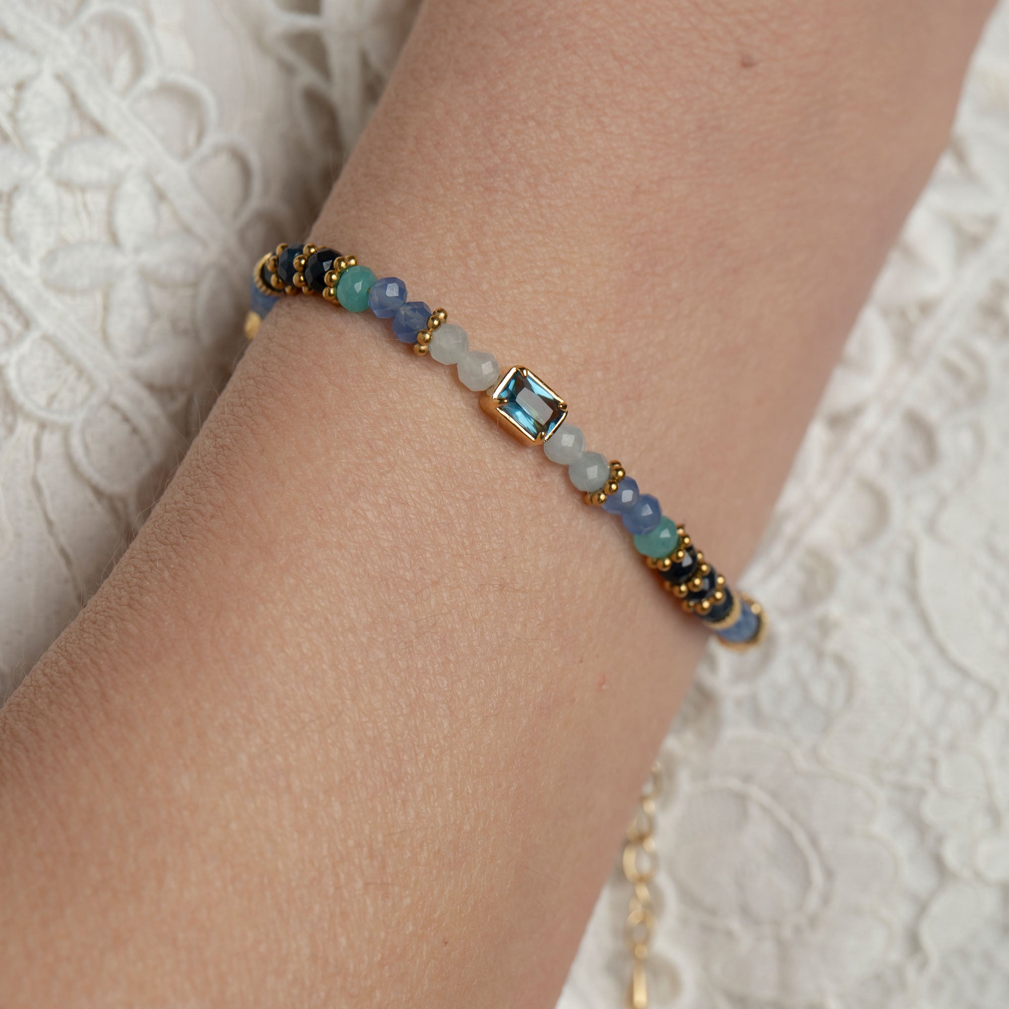 Edelsteinarmband Aquamarin Achat handgefertigt in Österreich
