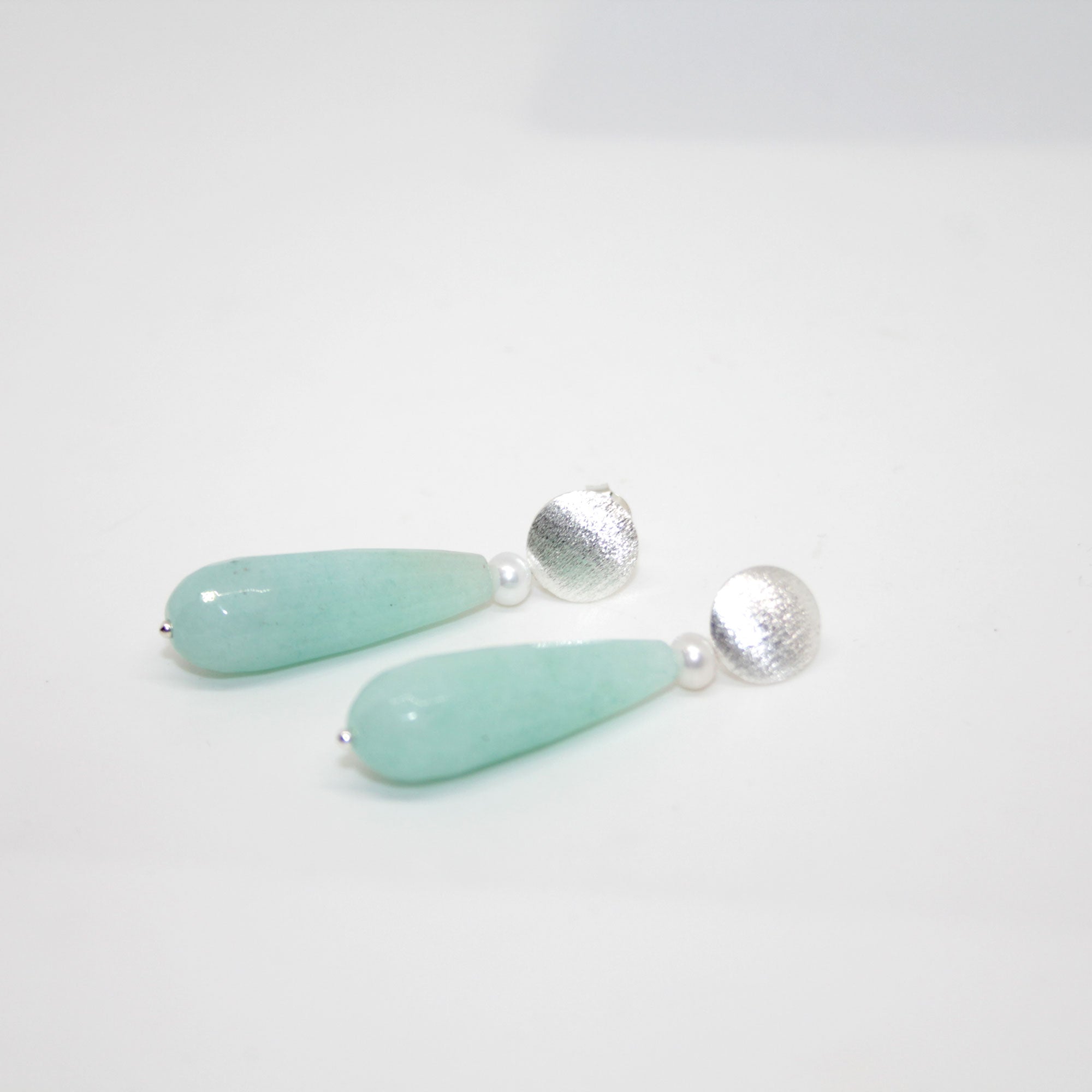 Freshwater Pearl Jade Drop Ohrring handgefertigt in Österreich