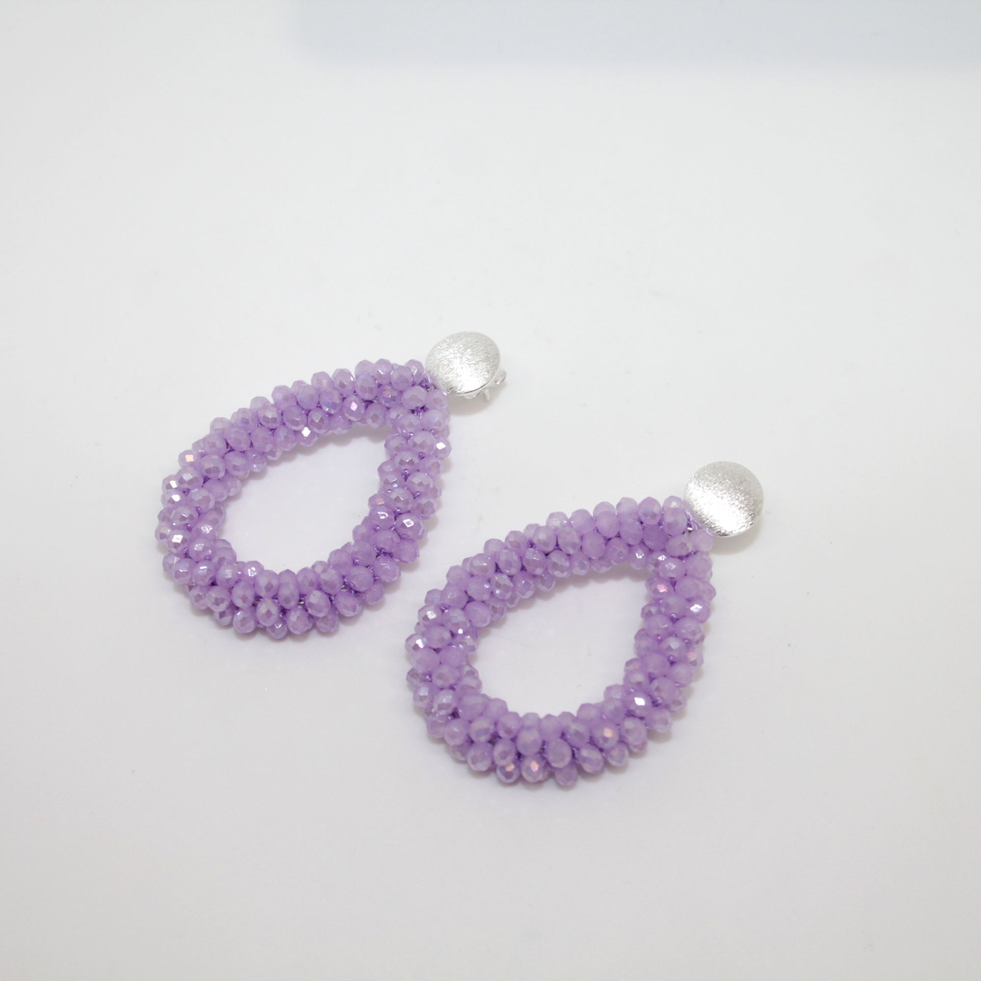 Glitzertropfen Helllila Ohrring