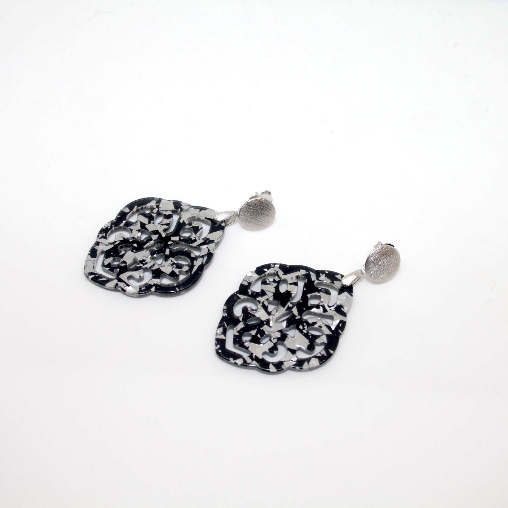 Jona Black Silver Ohrring
