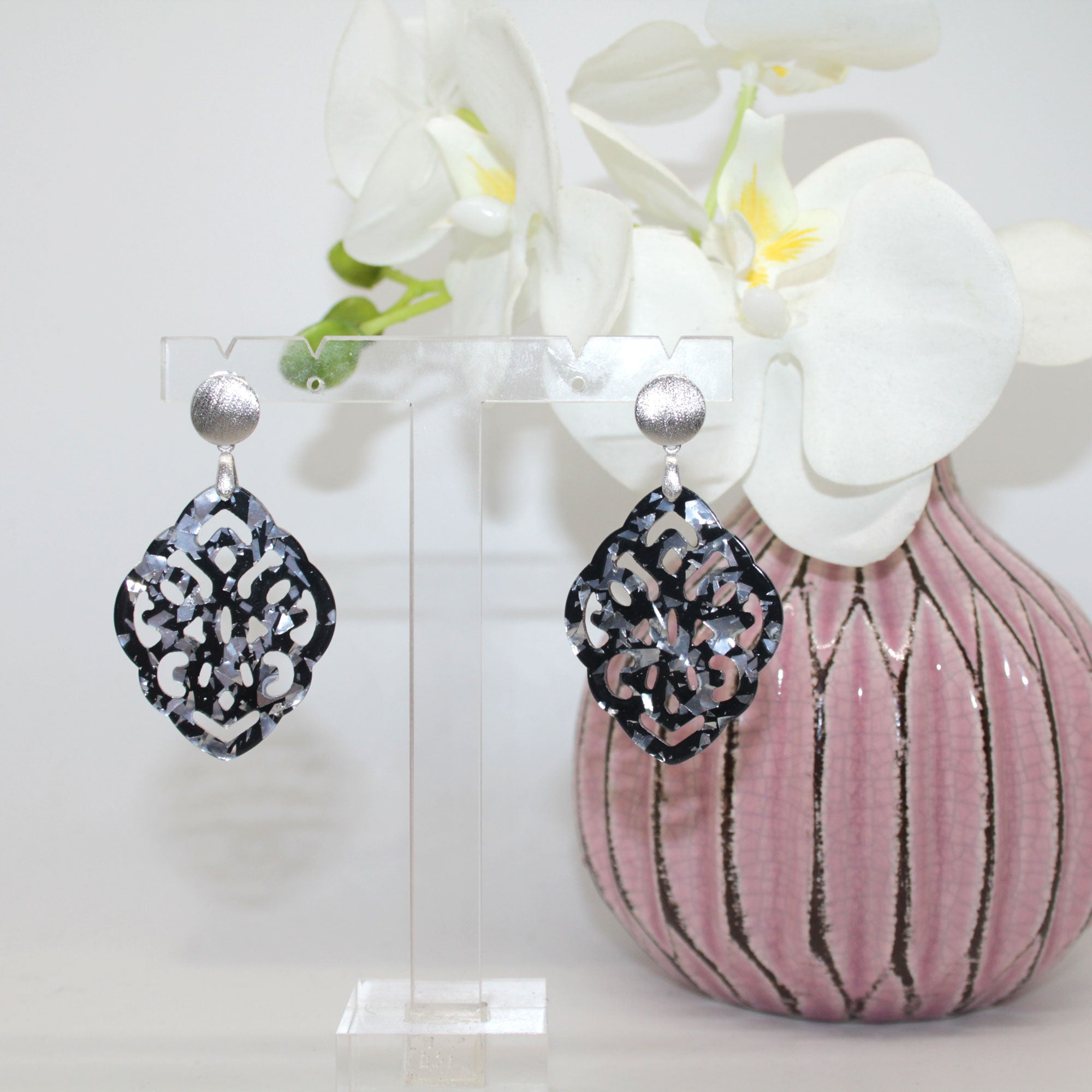 Jona Black Silver Ohrring