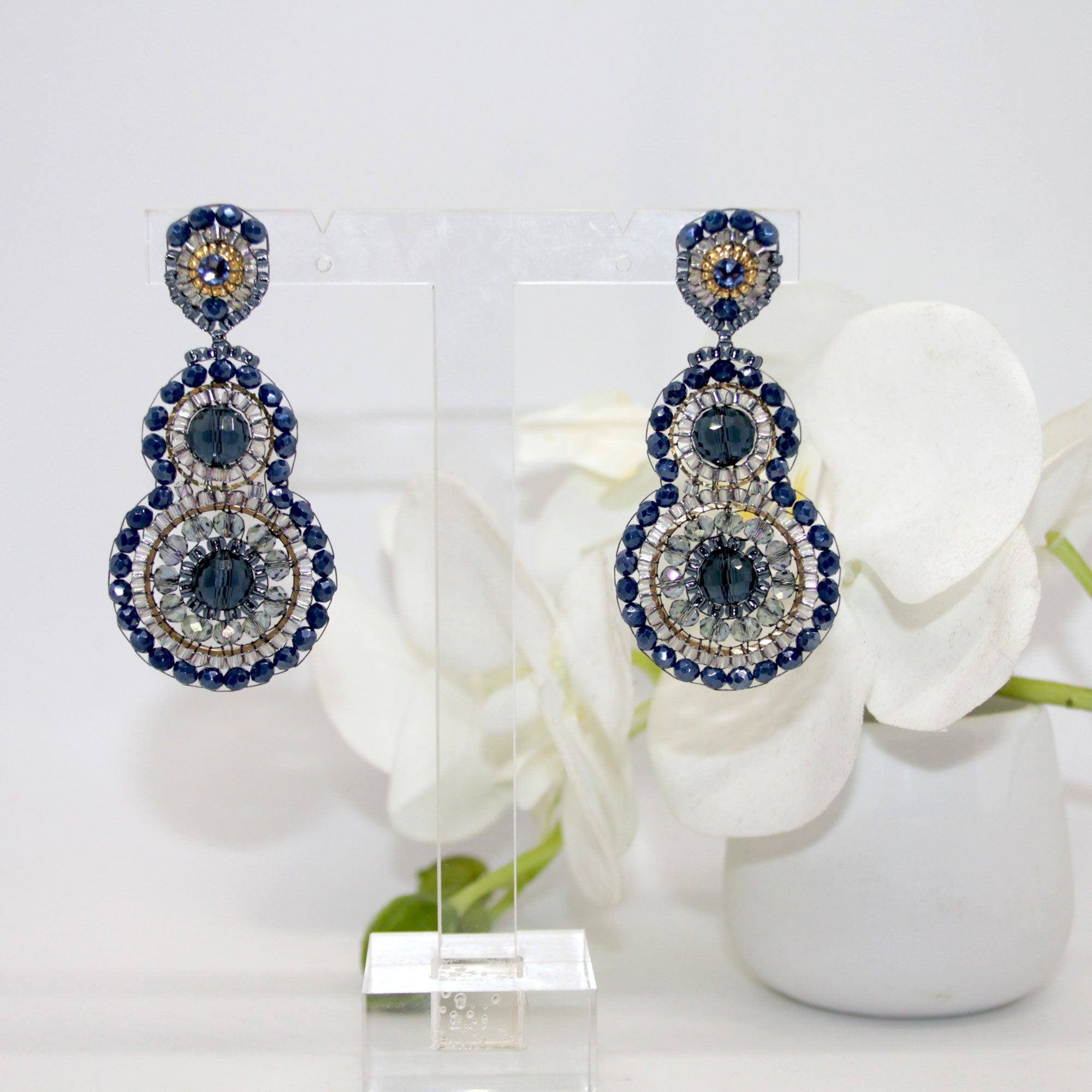 Miss Circle Blue
