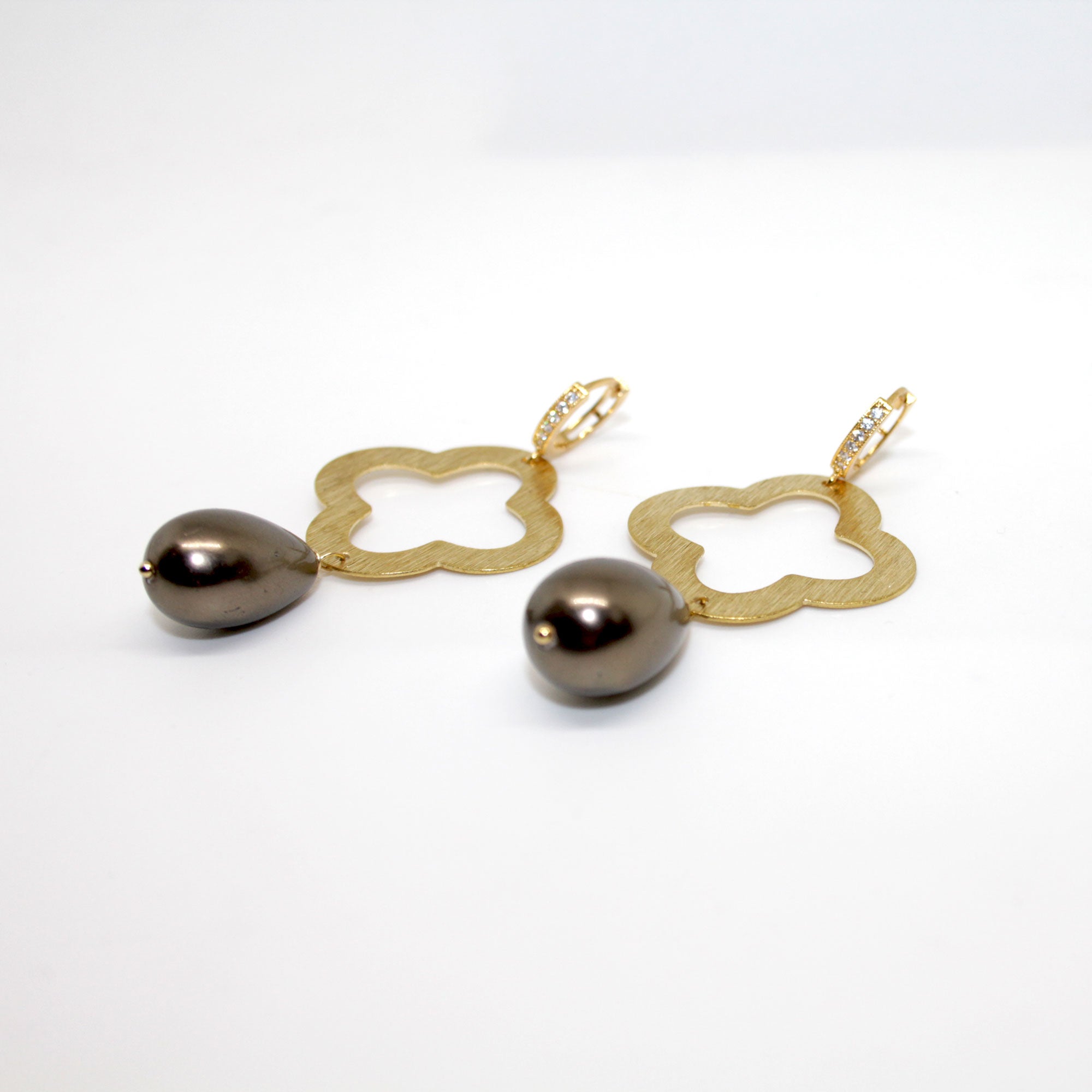 Muschelkern Clover Braun Ohrring