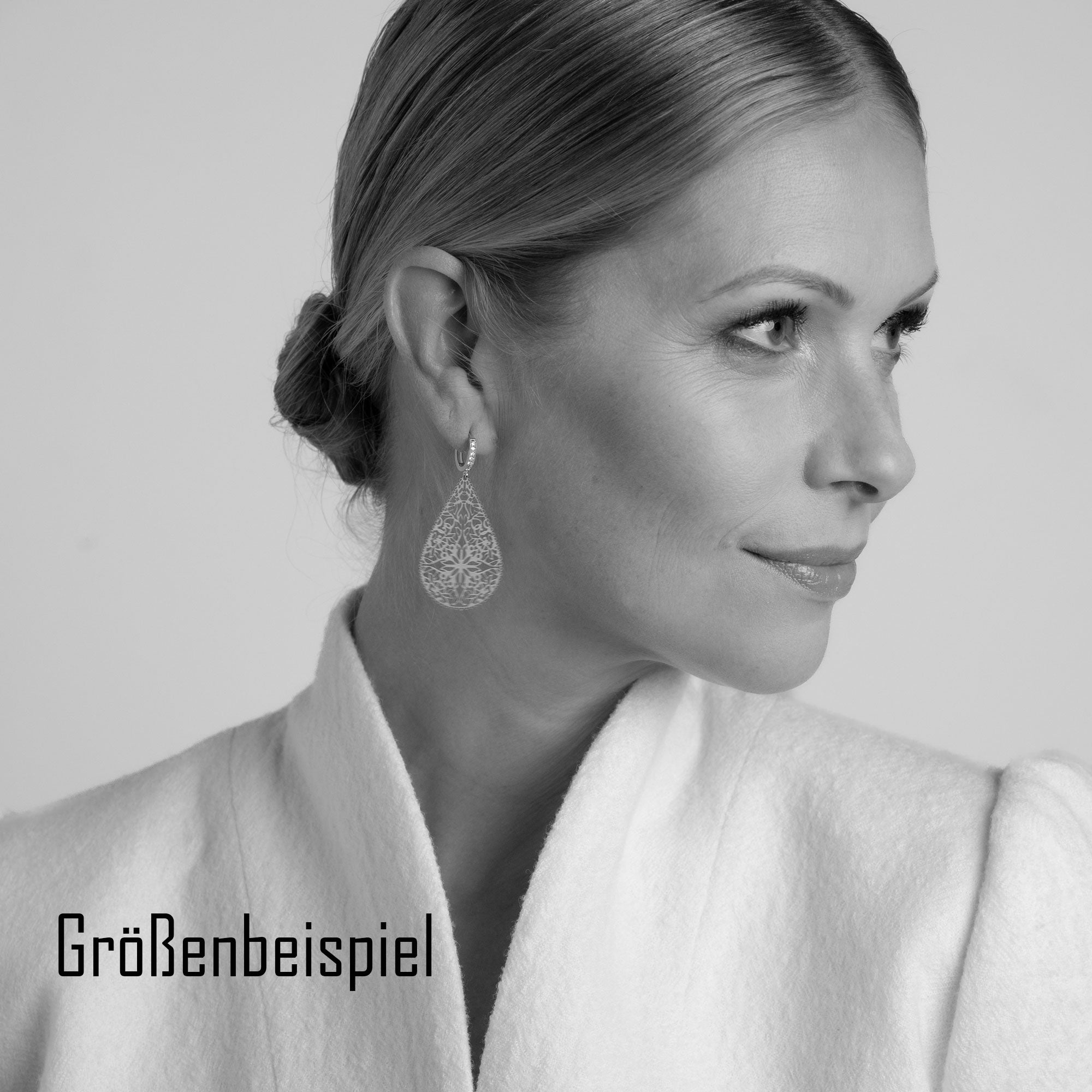 Olivia Schwarz Ohrring