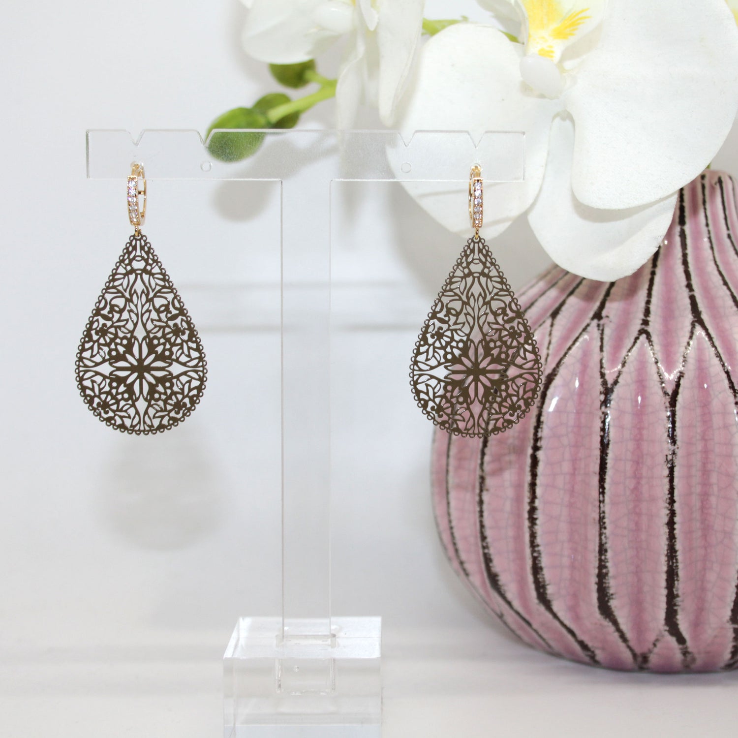 Olivia Braun Ohrring