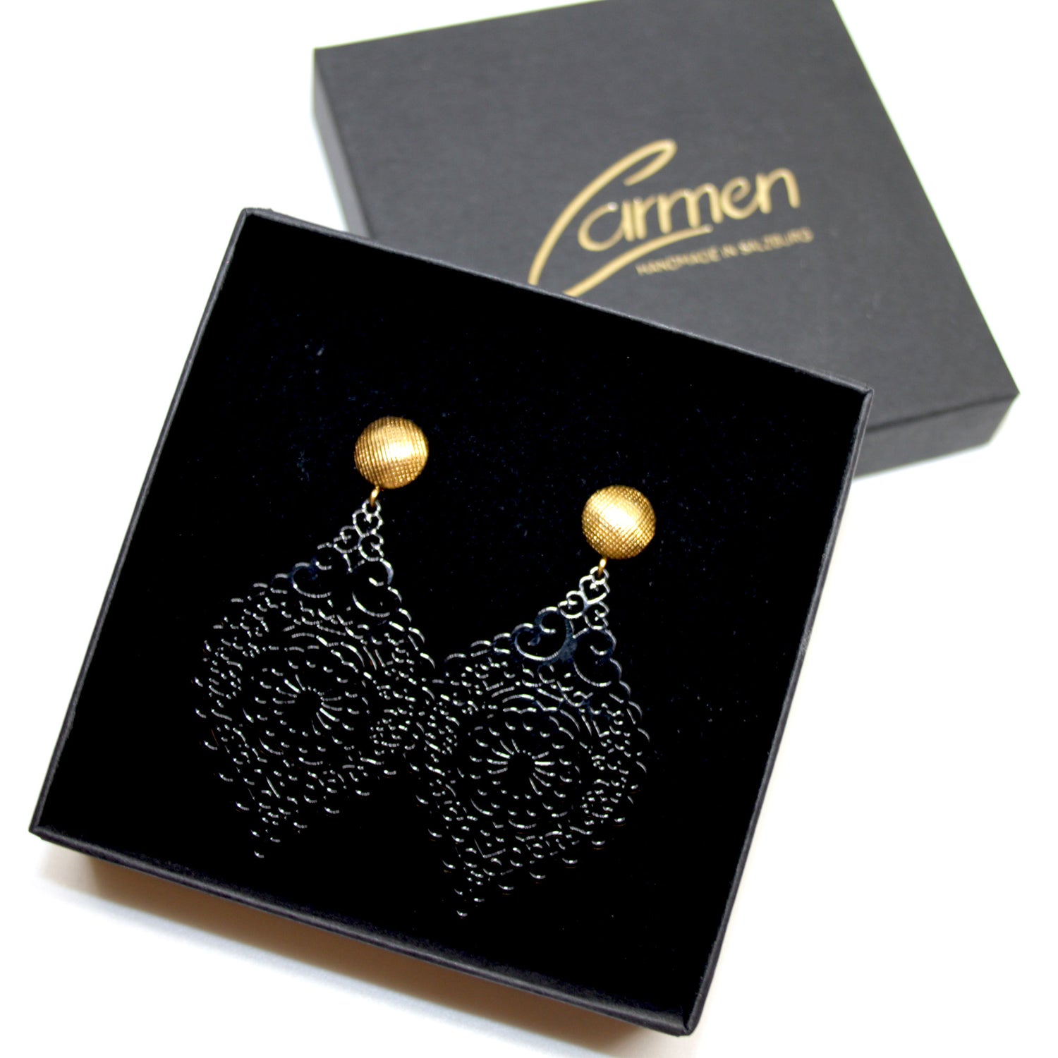 Noemi schwarz Ohrring