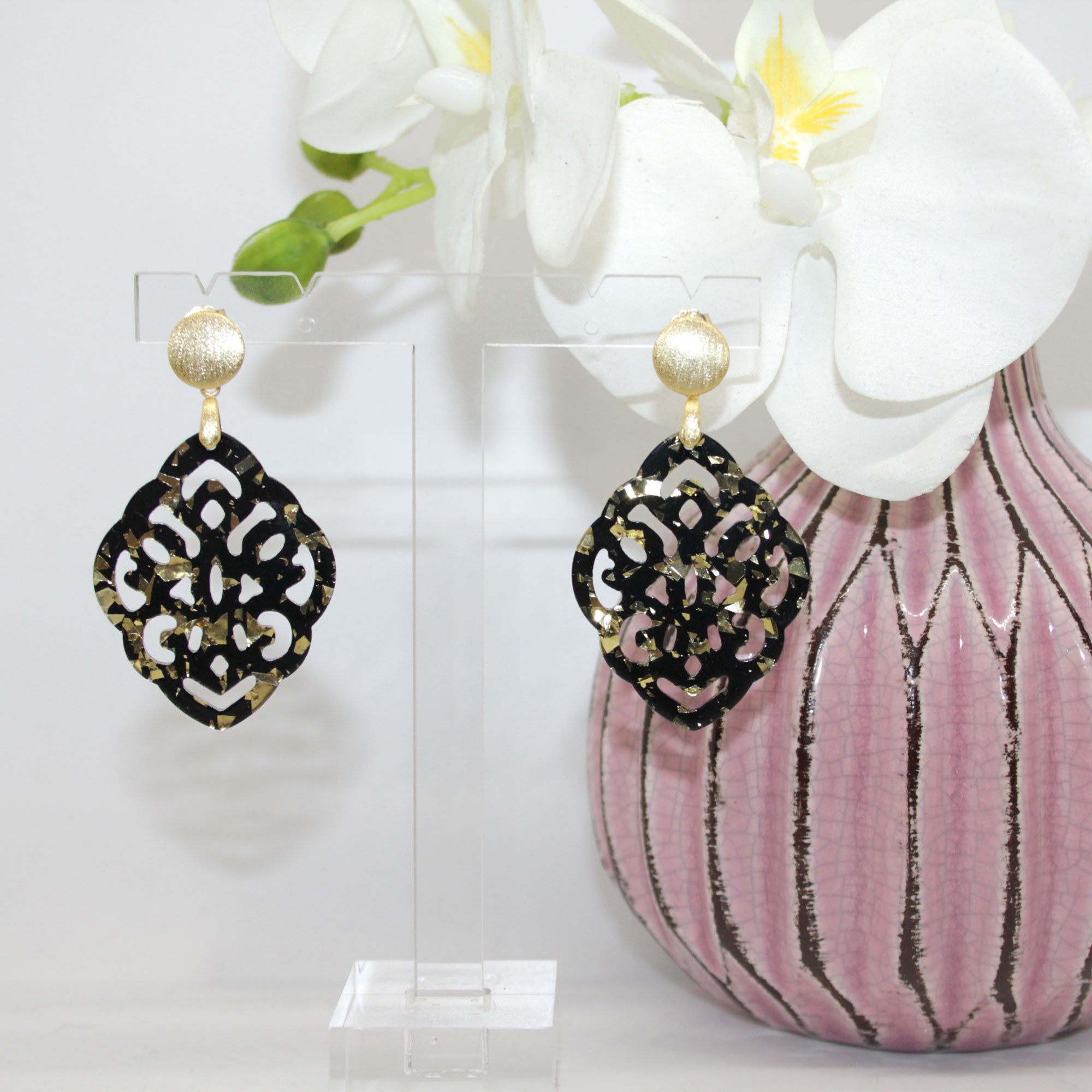 Jona Black Gold Ohrring