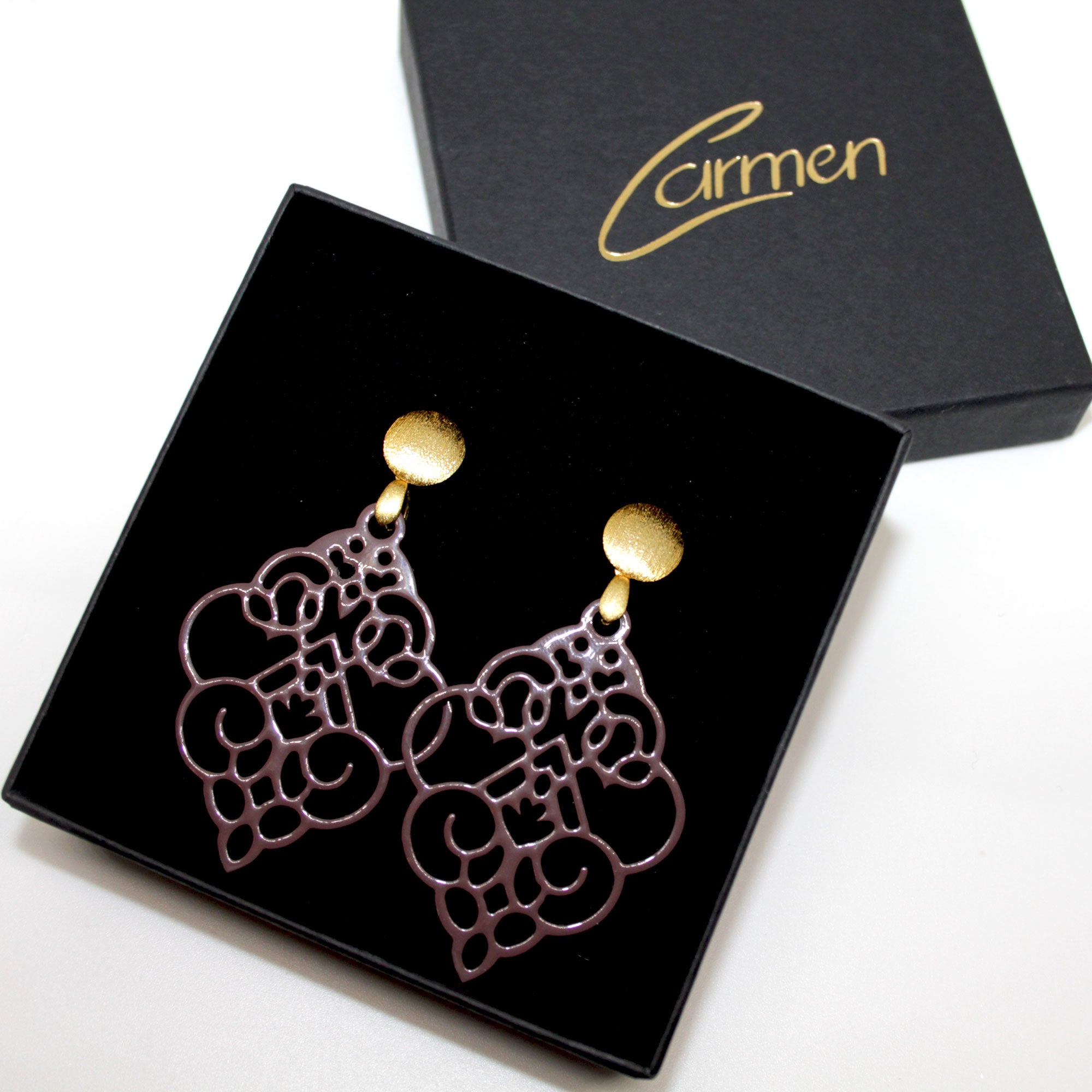 Hornohrringe elegante Lilie Braun