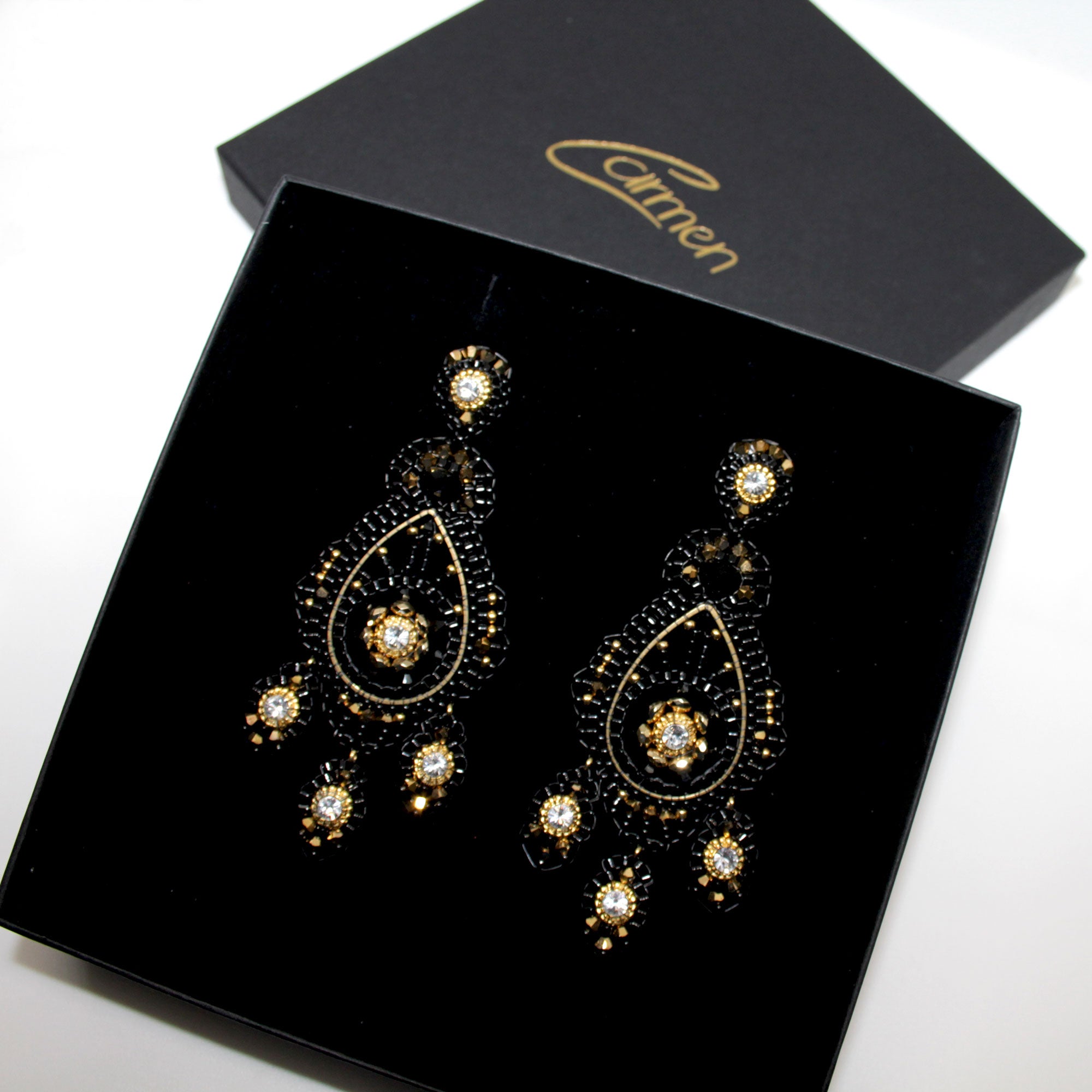 Moonlight exclusive Black Ohrring handgefertigt