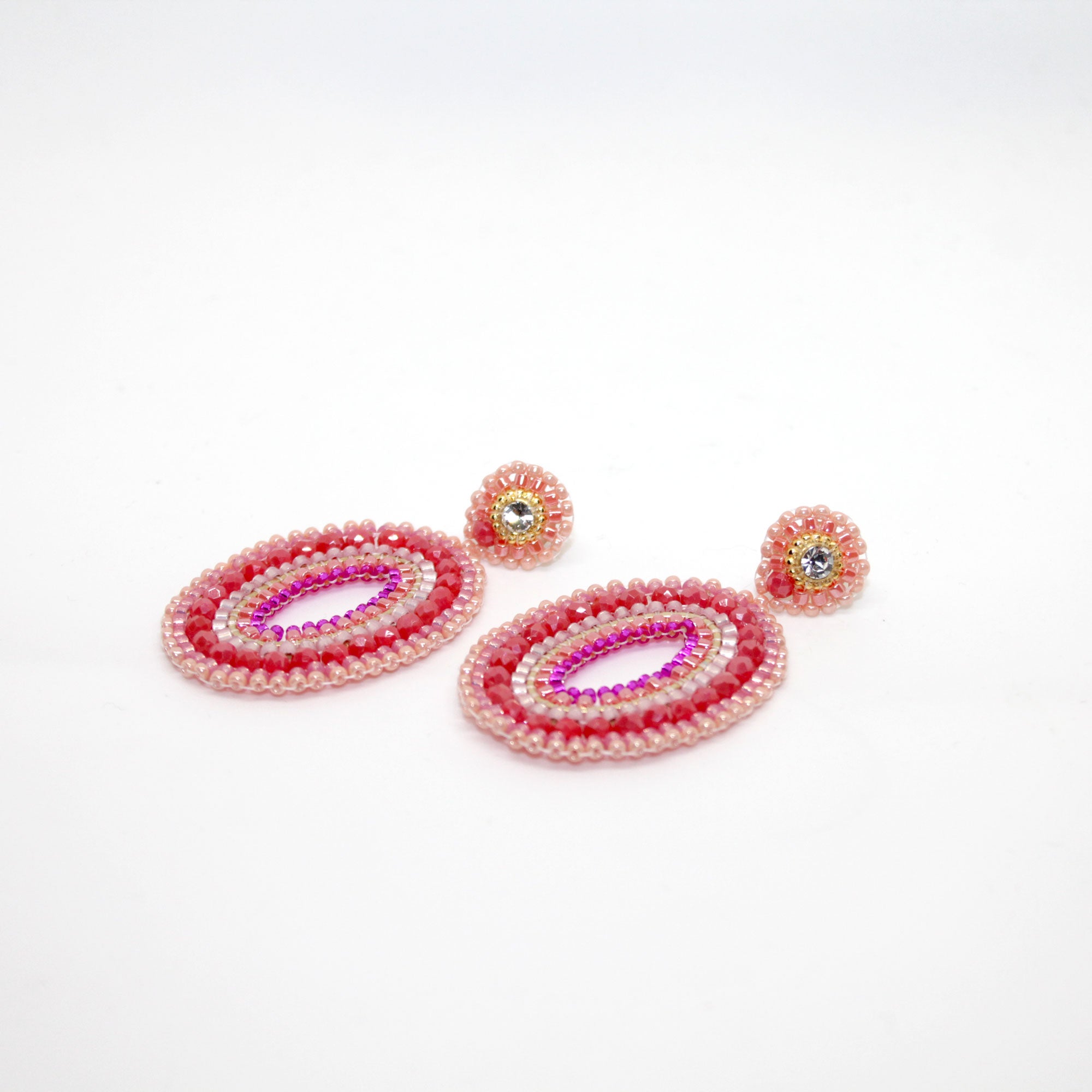 handgefertigter Oval chic Ohrring in orange pink nude