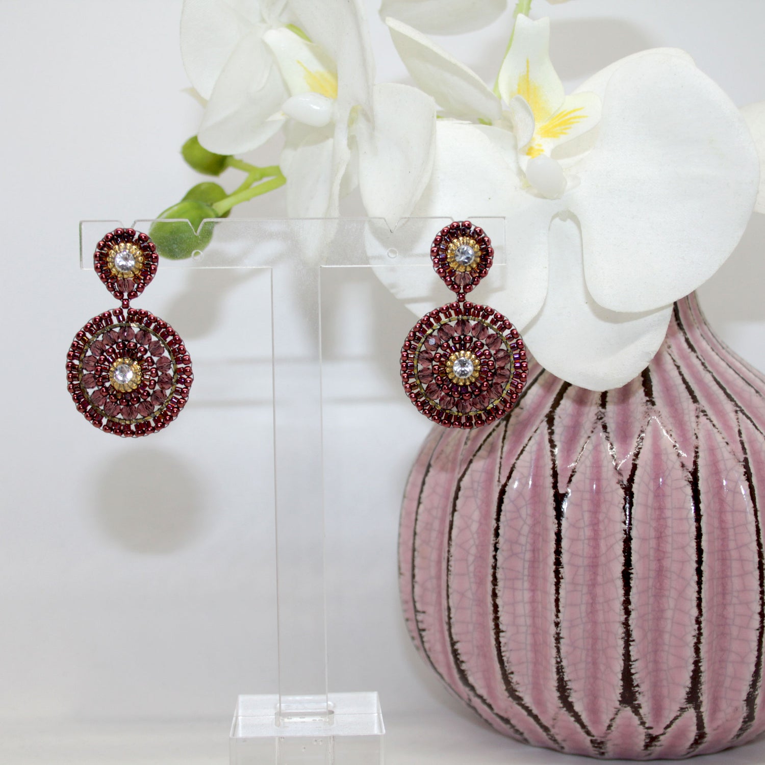 Roundup Girl Burgundy Ohrring handgefertigt in Österreich