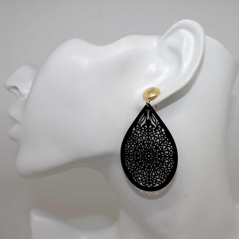 Cora Schwarz Ohrring