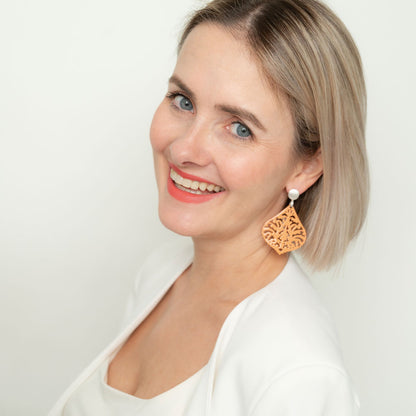 Alicia peach Hornohrring