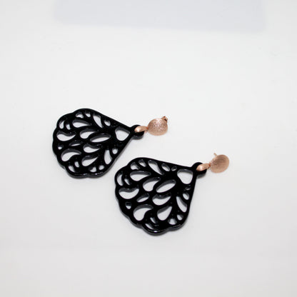 Anissa Schwarz Hornohrring