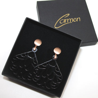 Anissa Schwarz Hornohrring