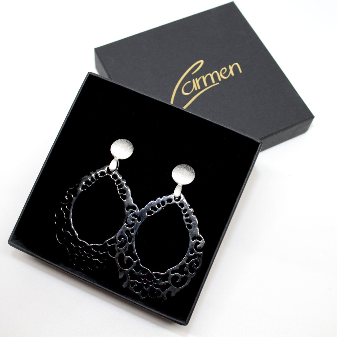 Hornohrring Blumentropfen Schwarz