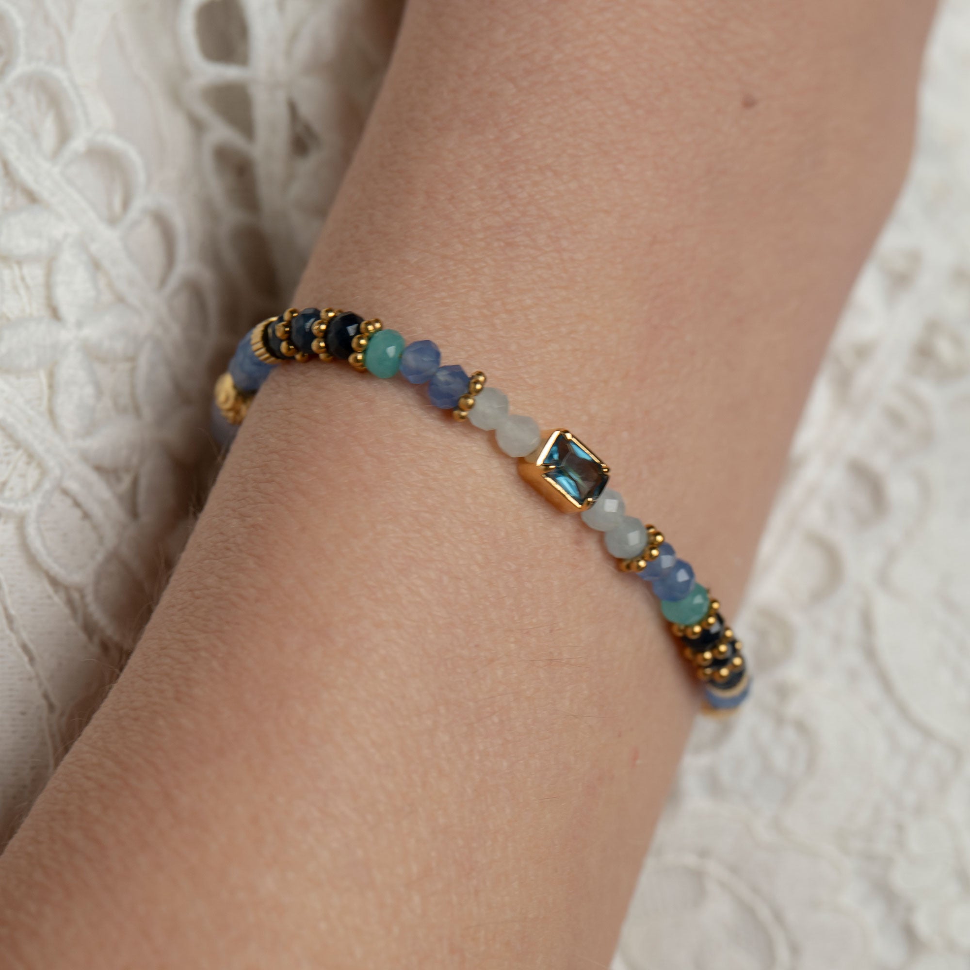 Edelsteinarmband Aquamarin Achat handgefertigt in Österreich
