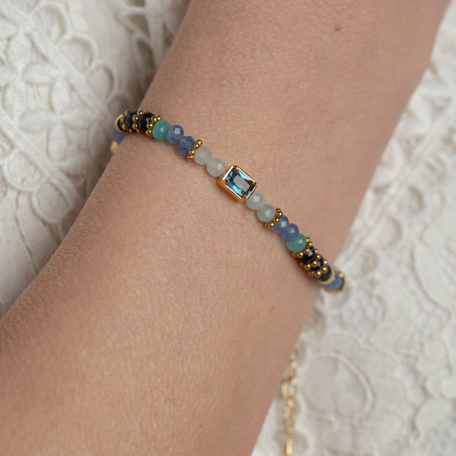 Edelsteinarmband Aquamarin Achat handgefertigt in Österreich