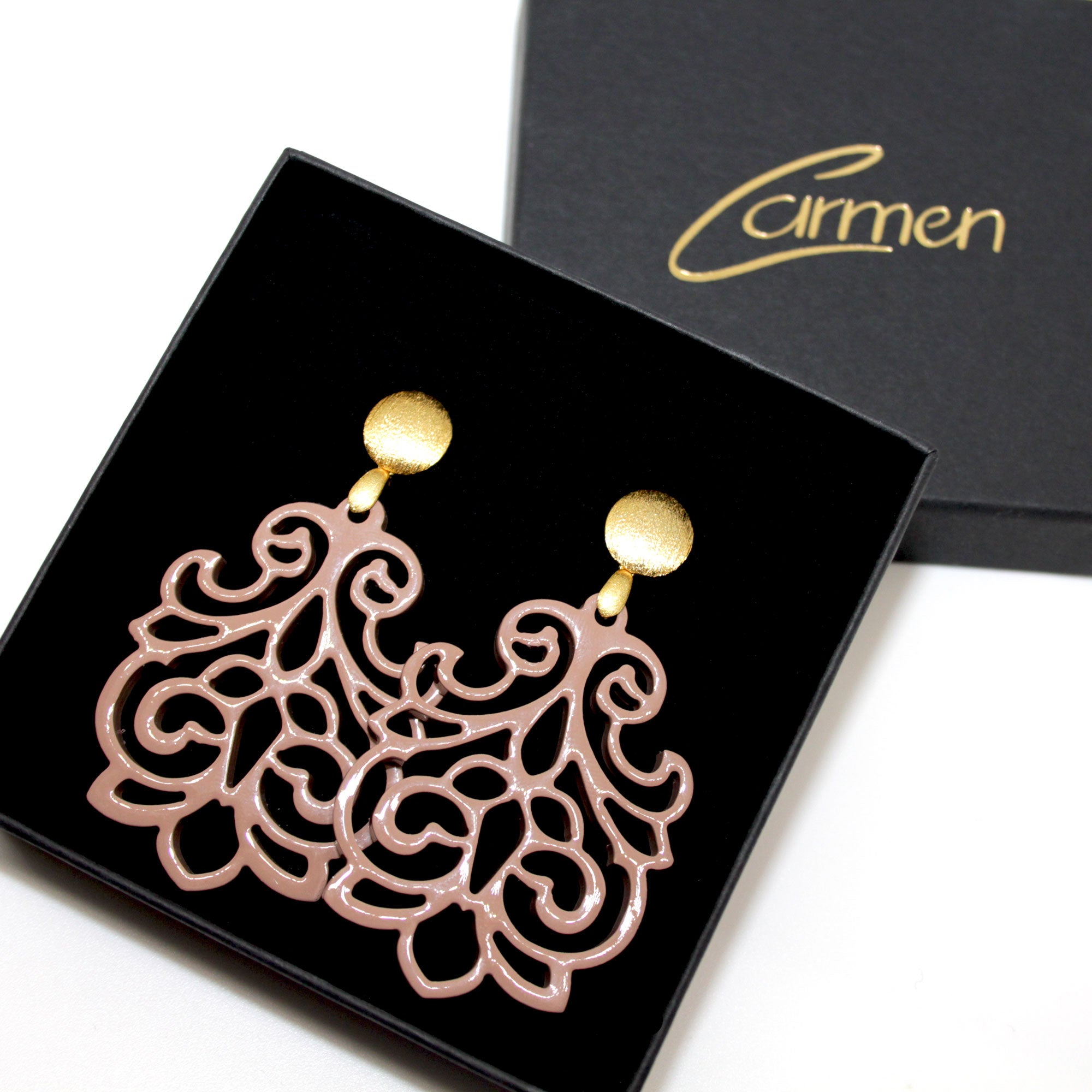 Mila Braun Hornohrringe