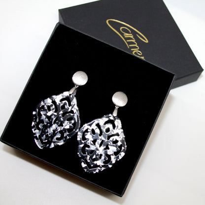 Jona Black Silver Ohrring