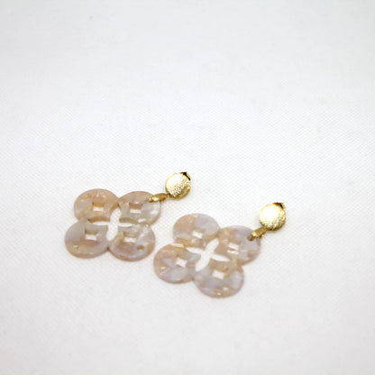 Kate Pearl White Ohrring