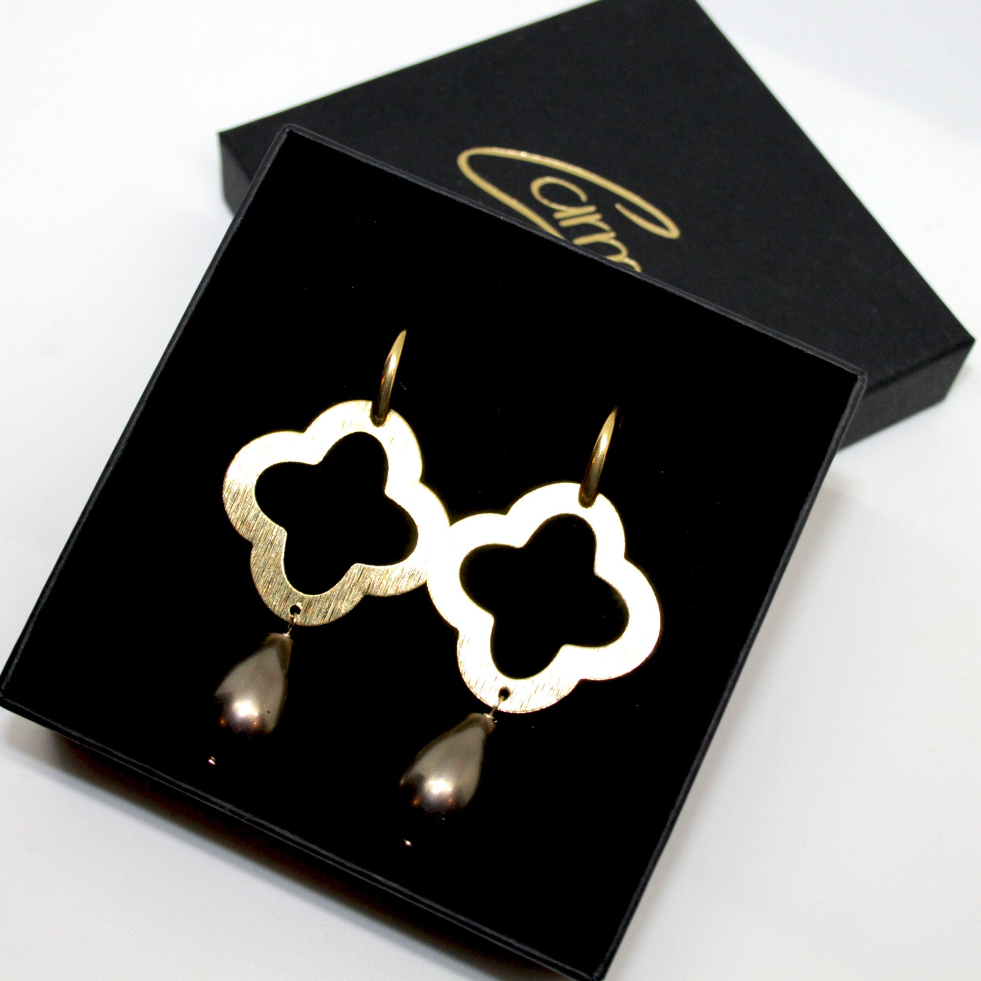 Muschelkern Clover Braun Ohrring