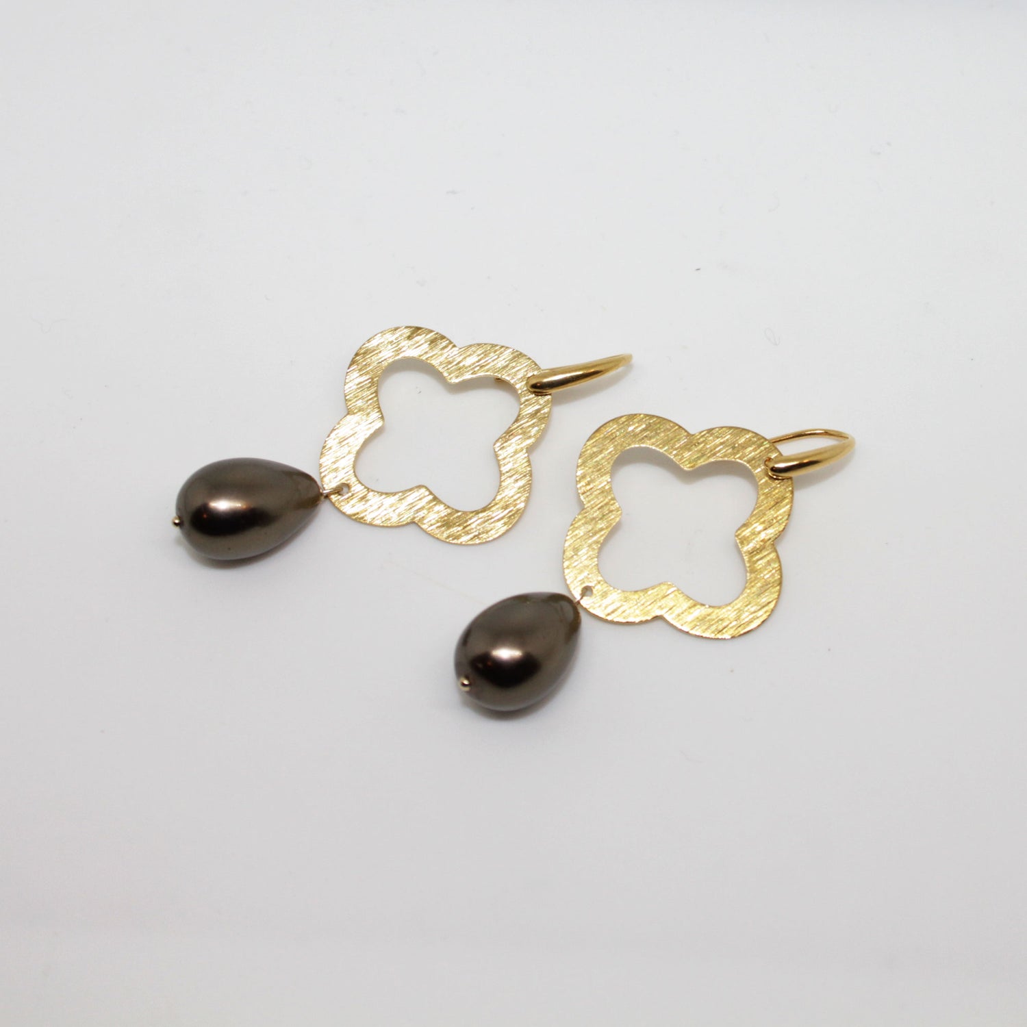 Muschelkern Clover Braun Ohrring