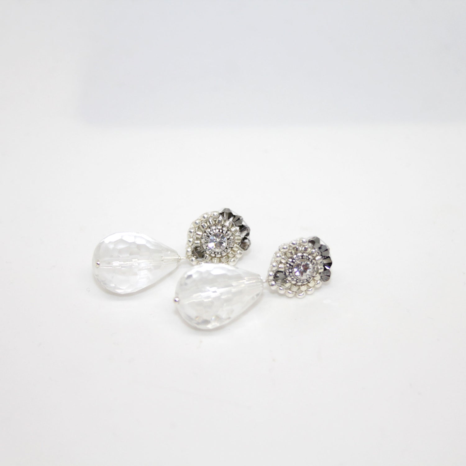 Crystal Grace Ohrring handgefertigt in Österreich