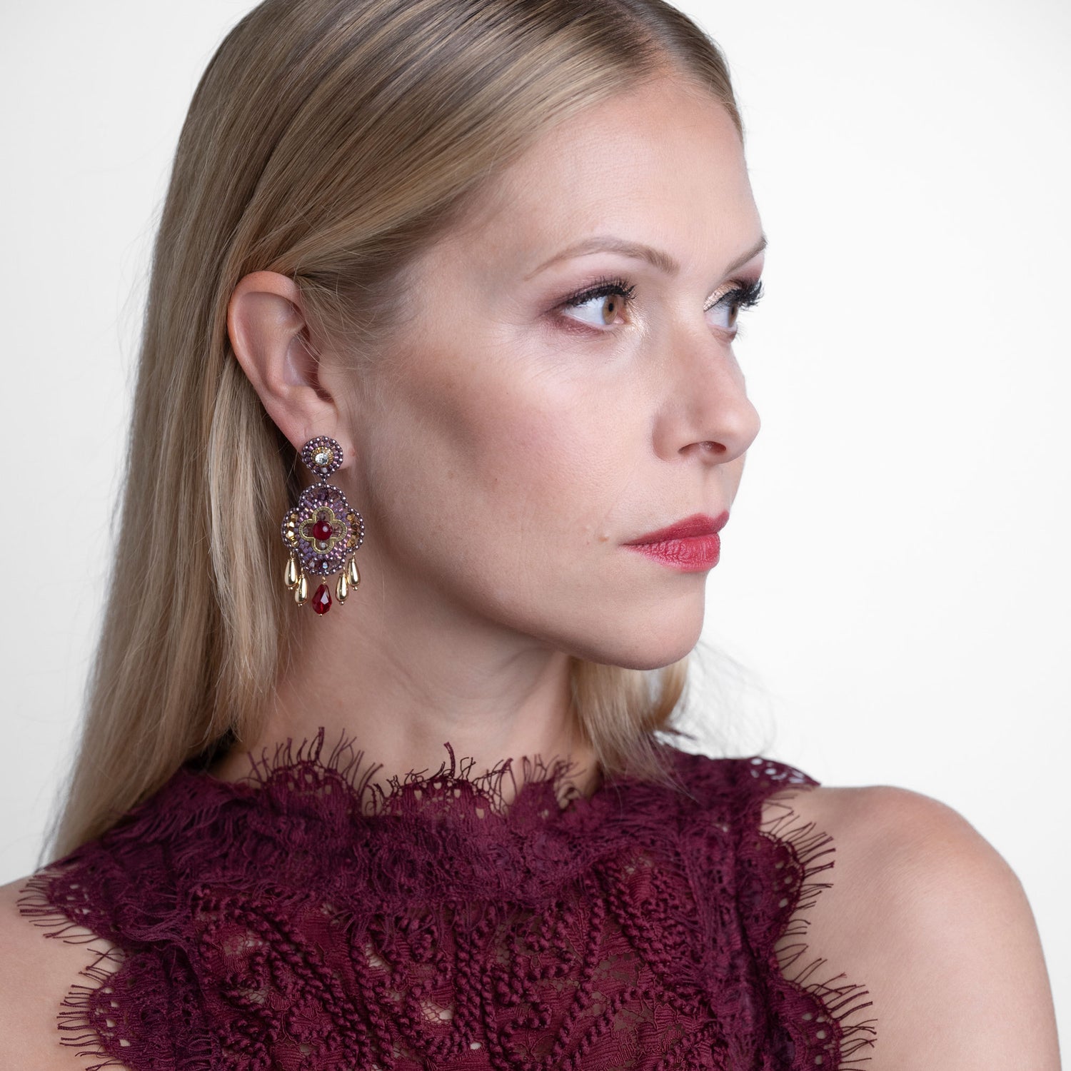 Shining Autumn Star Red Ohrring