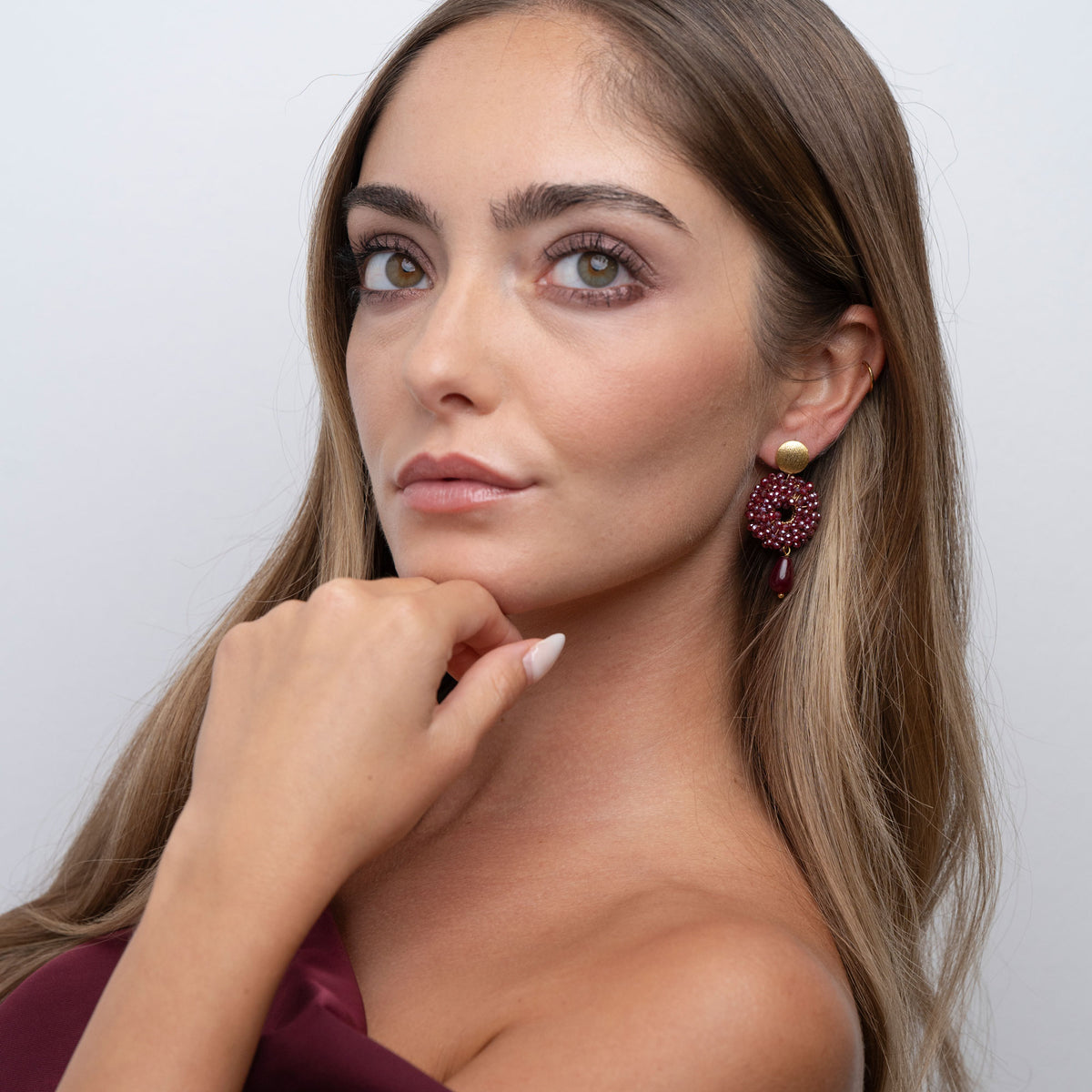 Rosalie Jade Burgundy Ohrring handgefertigt in Österreich