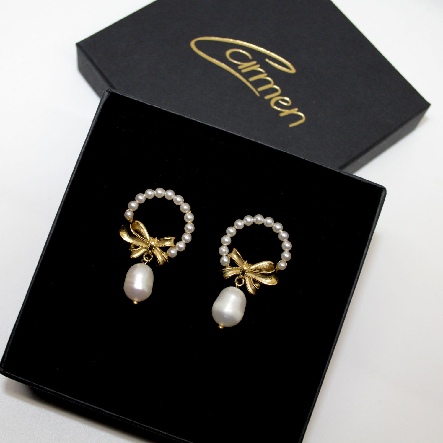 Ribbon Pearl Ohrring
